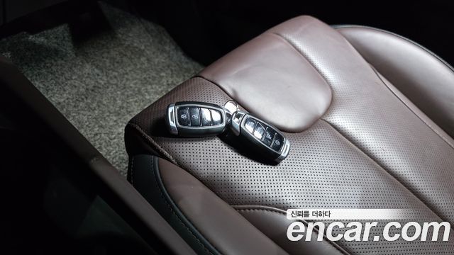 Hyundai Santafe 2019 — photo 23
