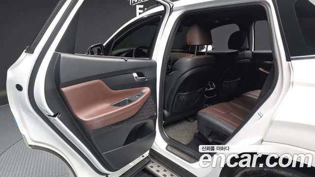 Hyundai Santafe 2019 — photo 16
