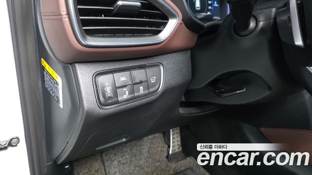 Hyundai Santafe 2019 — photo 30