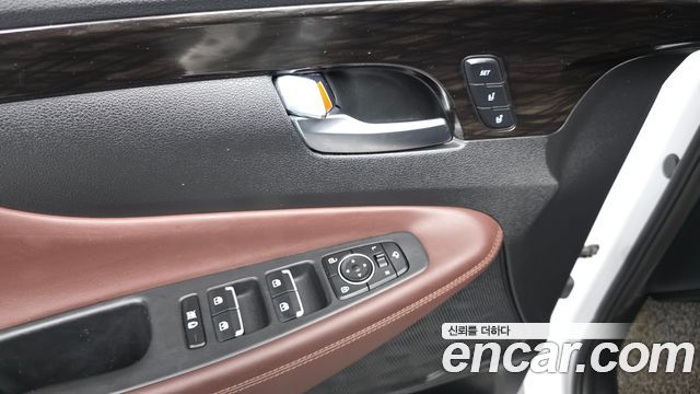 Hyundai Santafe 2019 — photo 33