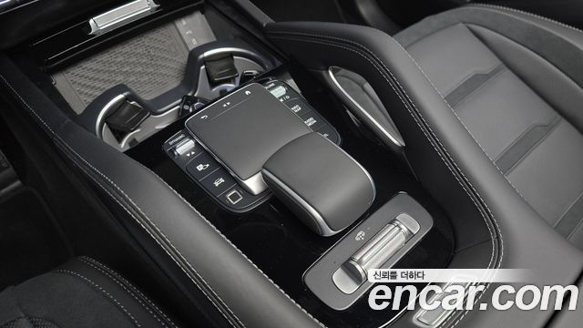 Mercedes-Benz GLE-Class 2026 — photo 15