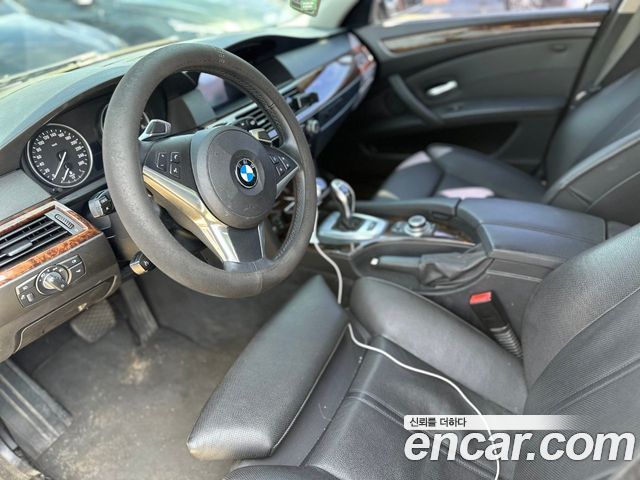 BMW 5-Series 2009 — photo 6