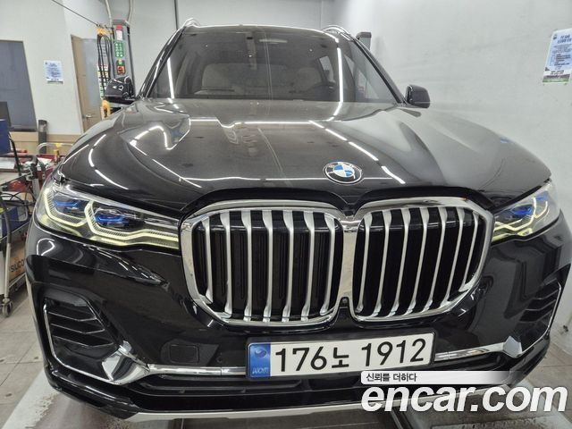 BMW X7 2022 — photo 1