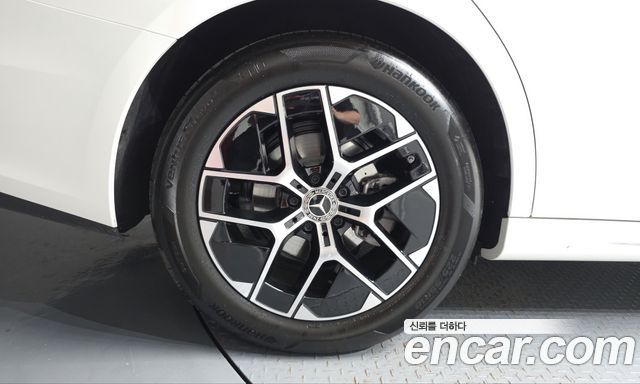 Mercedes-Benz E-Class 2026 — photo 5