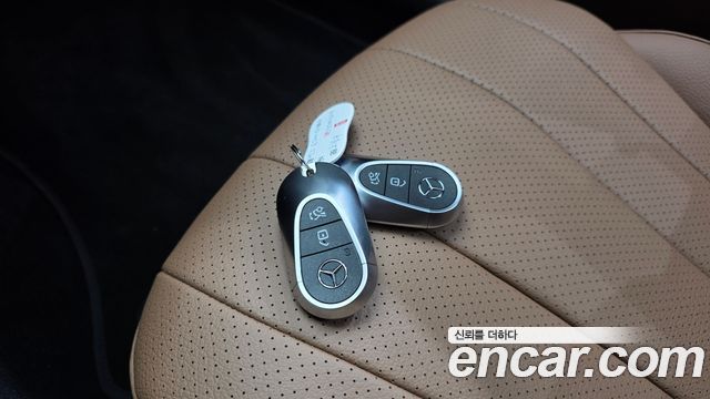 Mercedes-Benz E-Class 2026 — photo 21