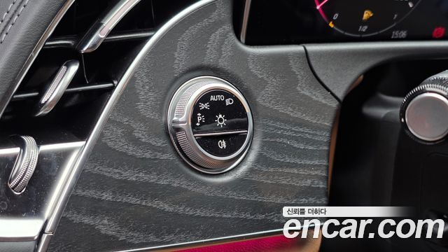 Mercedes-Benz E-Class 2026 — photo 27
