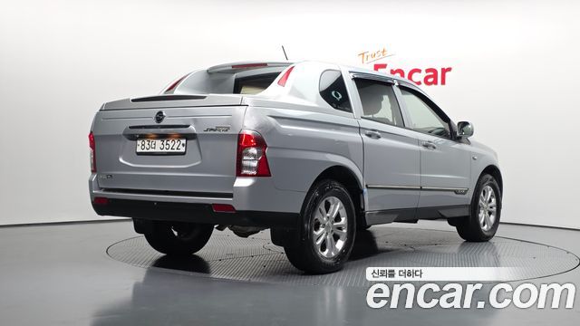 KG Mobility KORANDO 2015 — photo 2