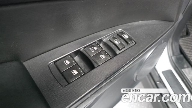 KG Mobility KORANDO 2015 — photo 28