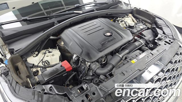 Land Rover Range Rover Velar 2018 — photo 6