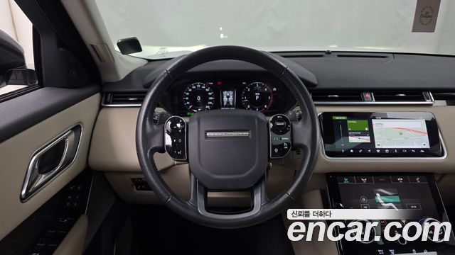 Land Rover Range Rover Velar 2018 — photo 19