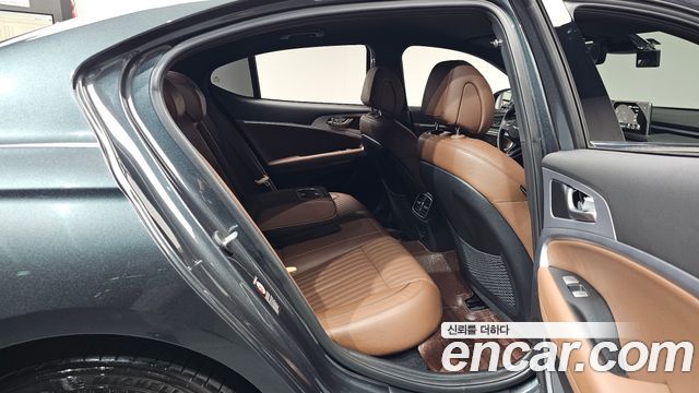 Genesis G70 2019 — photo 18