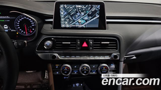 Genesis G70 2019 — photo 20