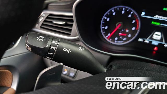 Genesis G70 2019 — photo 33