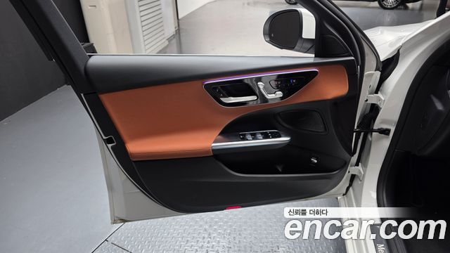 Mercedes-Benz C-Class 2026 — photo 14