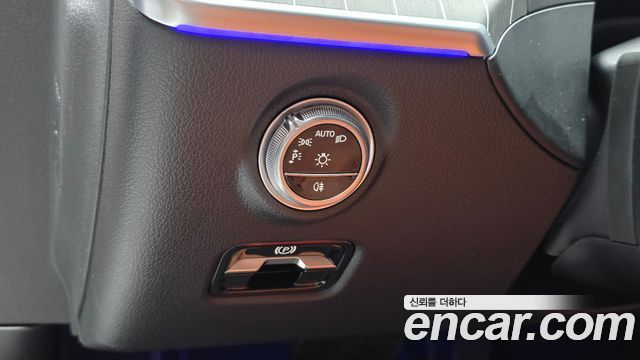 Mercedes-Benz C-Class 2026 — photo 27