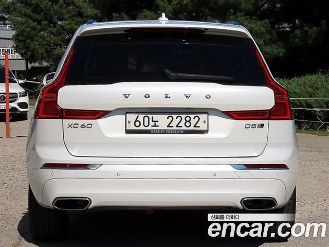 Volvo XC60 2019 — photo 4