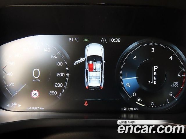 Volvo XC60 2019 — photo 9