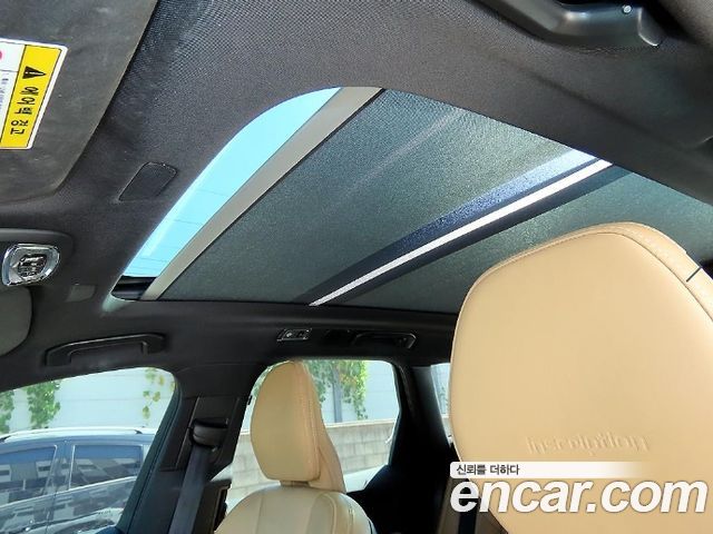 Volvo XC60 2019 — photo 18