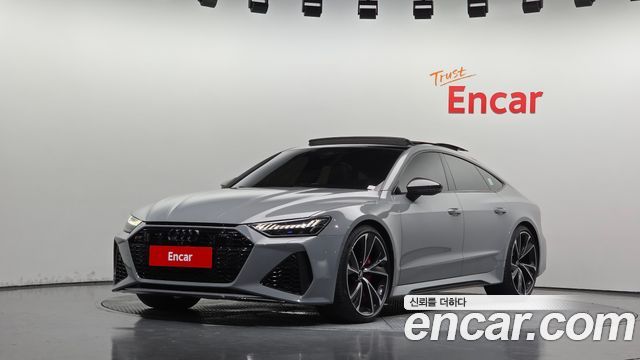 Audi RS7 2021 — photo 1