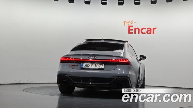 Audi RS7 2021 — photo 4