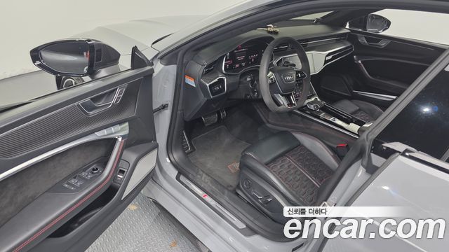 Audi RS7 2021 — photo 13