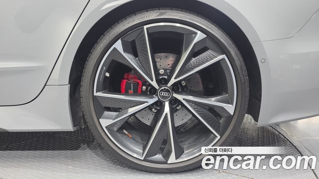Audi RS7 2021 — photo 7