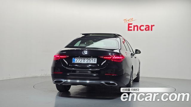Mercedes-Benz C-Class 2026 — photo 4