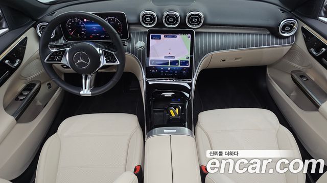 Mercedes-Benz C-Class 2026 — photo 7