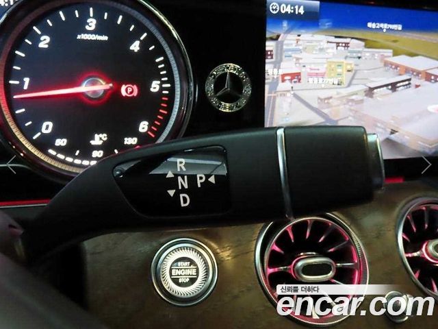 Mercedes-Benz E-Class 2017 — photo 12