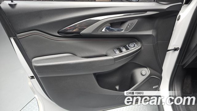 Chevrolet Korea Trailblazer 2022 — photo 14