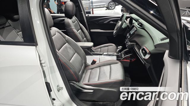 Chevrolet Korea Trailblazer 2022 — photo 16