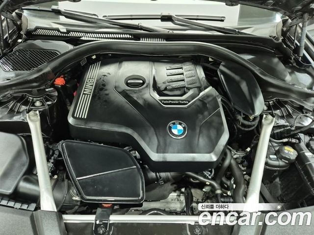 BMW 5-Series 2020 — photo 5