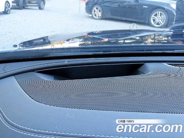 Mercedes-Benz E-Class 2018 — photo 10