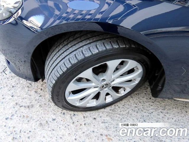 Mercedes-Benz E-Class 2018 — photo 20