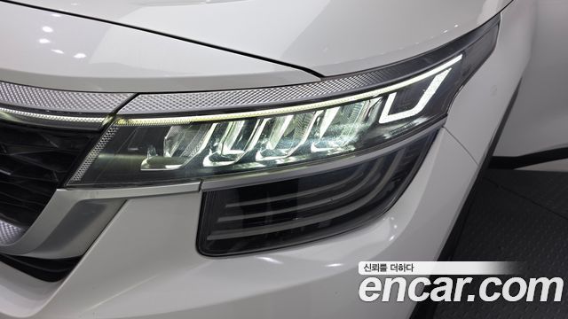 Kia Seltos 2020 — photo 8