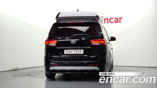 Kia Canival 2017 — photo 4