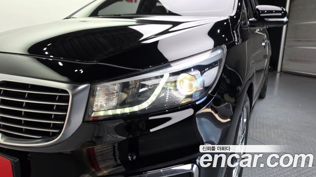 Kia Canival 2017 — photo 8