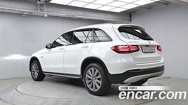 Mercedes-Benz GLC-Class 2019 — photo 2