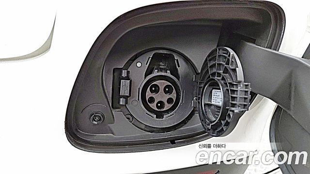 Mercedes-Benz GLC-Class 2019 — photo 3