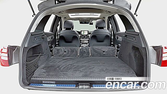 Mercedes-Benz GLC-Class 2019 — photo 9