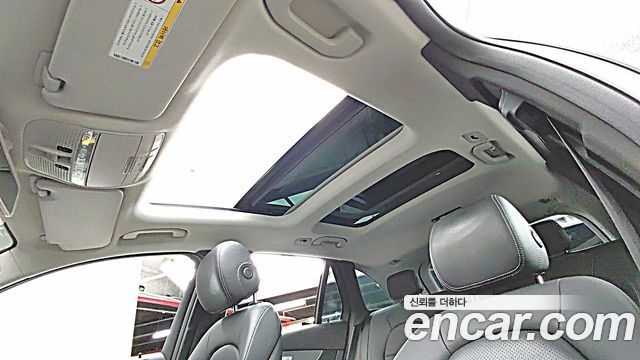 Mercedes-Benz GLC-Class 2019 — photo 11