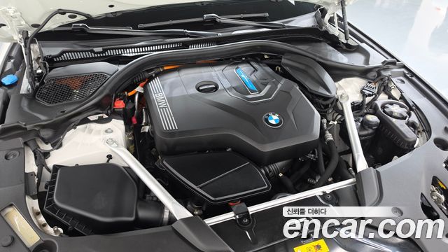 BMW 5-Series 2022 — photo 6