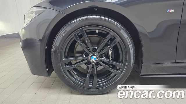 BMW 3-Series 2018 — photo 5