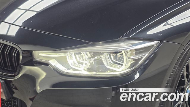 BMW 3-Series 2018 — photo 8