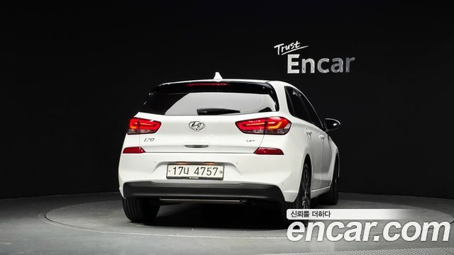 Hyundai i30 2018 — photo 4
