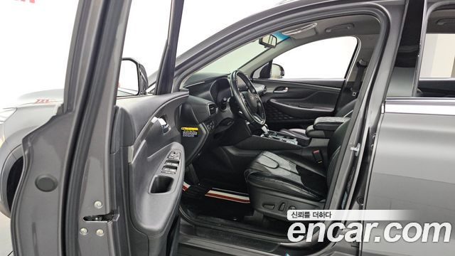 Hyundai Santafe 2019 — photo 13