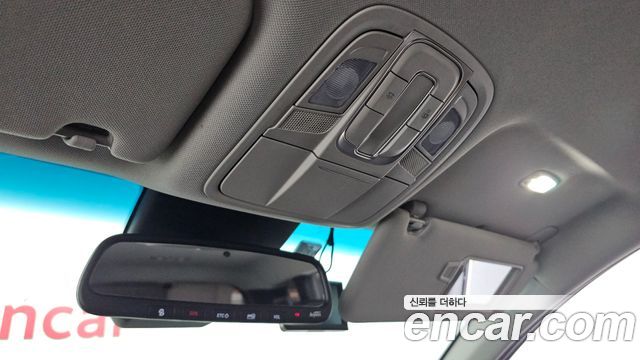 Hyundai Santafe 2019 — photo 24