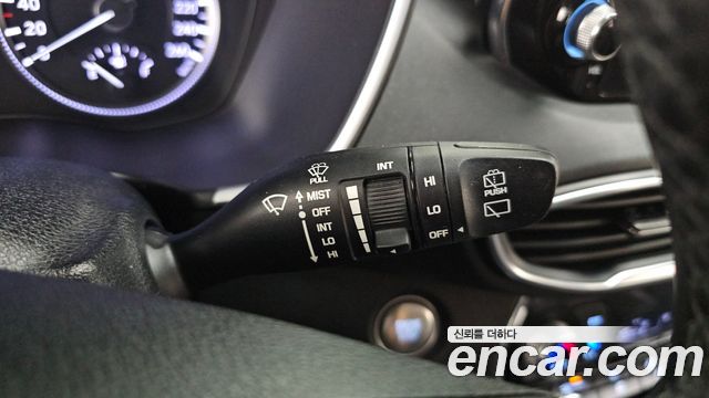 Hyundai Santafe 2019 — photo 26