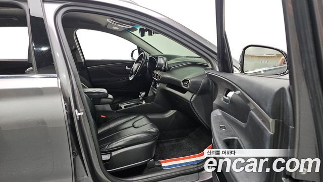 Hyundai Santafe 2019 — photo 16