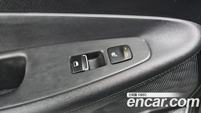 Hyundai Santafe 2019 — photo 28